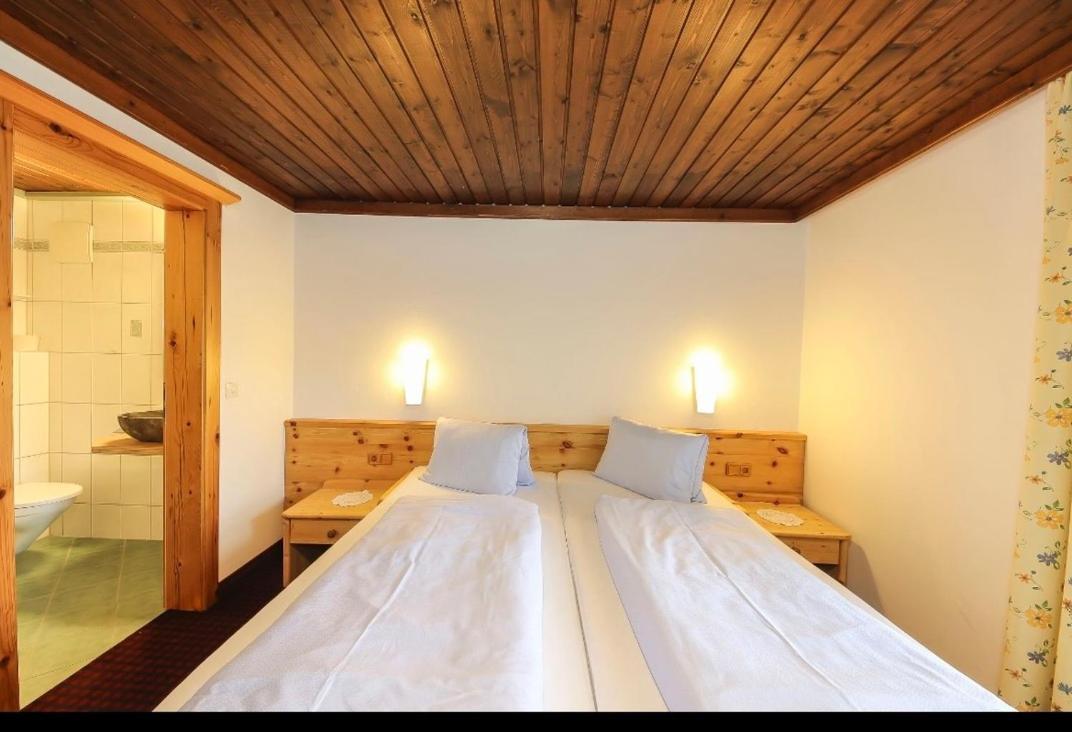 Hochwart Hof Bed & Breakfast Panzió Saalbach-Hinterglemm Kültér fotó